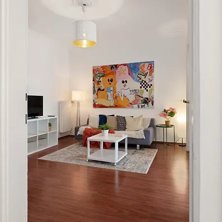 Sun-soaked Art Flat W Balcony Nr Opera House 公寓 布达佩斯