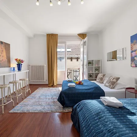 公寓 Sun-soaked Art Flat W Balcony Nr Opera House *